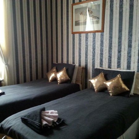 Marchhall Accommodation Эдинбург Экстерьер фото